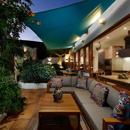 Infinity: Panoramic Sea Views & Private Heated Pool Villa *