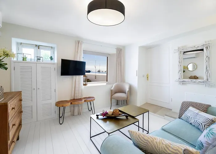 Infinity: Panoramic Sea Views & Private Heated Pool Villa *