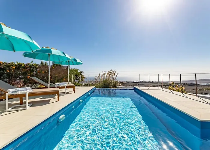 Infinity: Panoramic Sea Views & Private Heated Pool