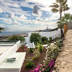 Infinity: Panoramic Sea Views & Private Heated Pool *